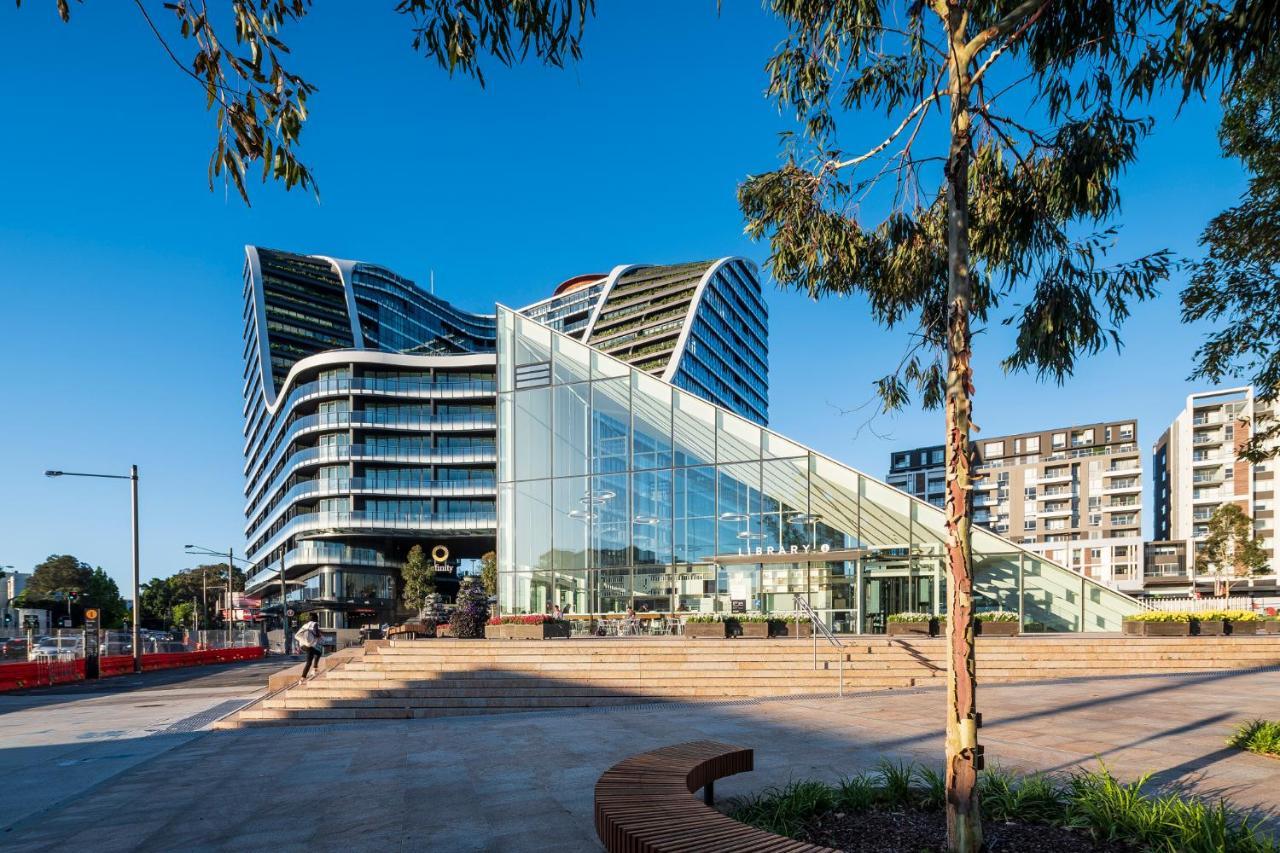 One Global Resorts Green Square Sydney Exteriör bild The new building of the University of New South Wales, Sydney
